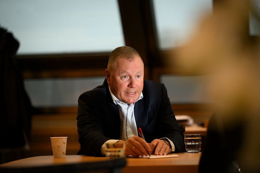 The music industry mirrors Norwegian business passivity on AI transformation...